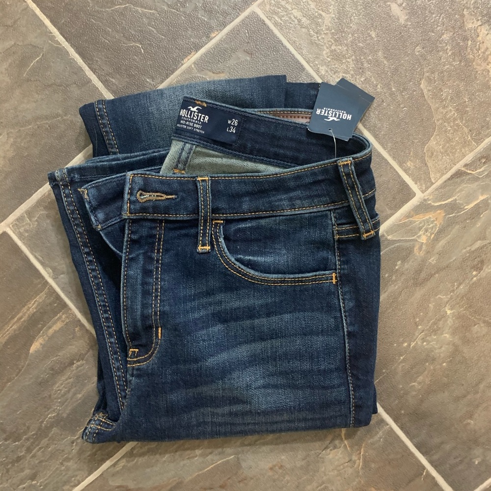 Hollister mid rise boot